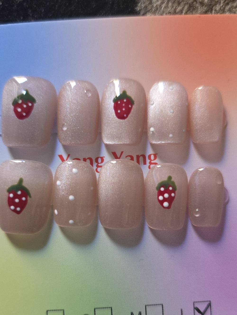 Peach Pearl Strawberry Press-On Nails Size Large